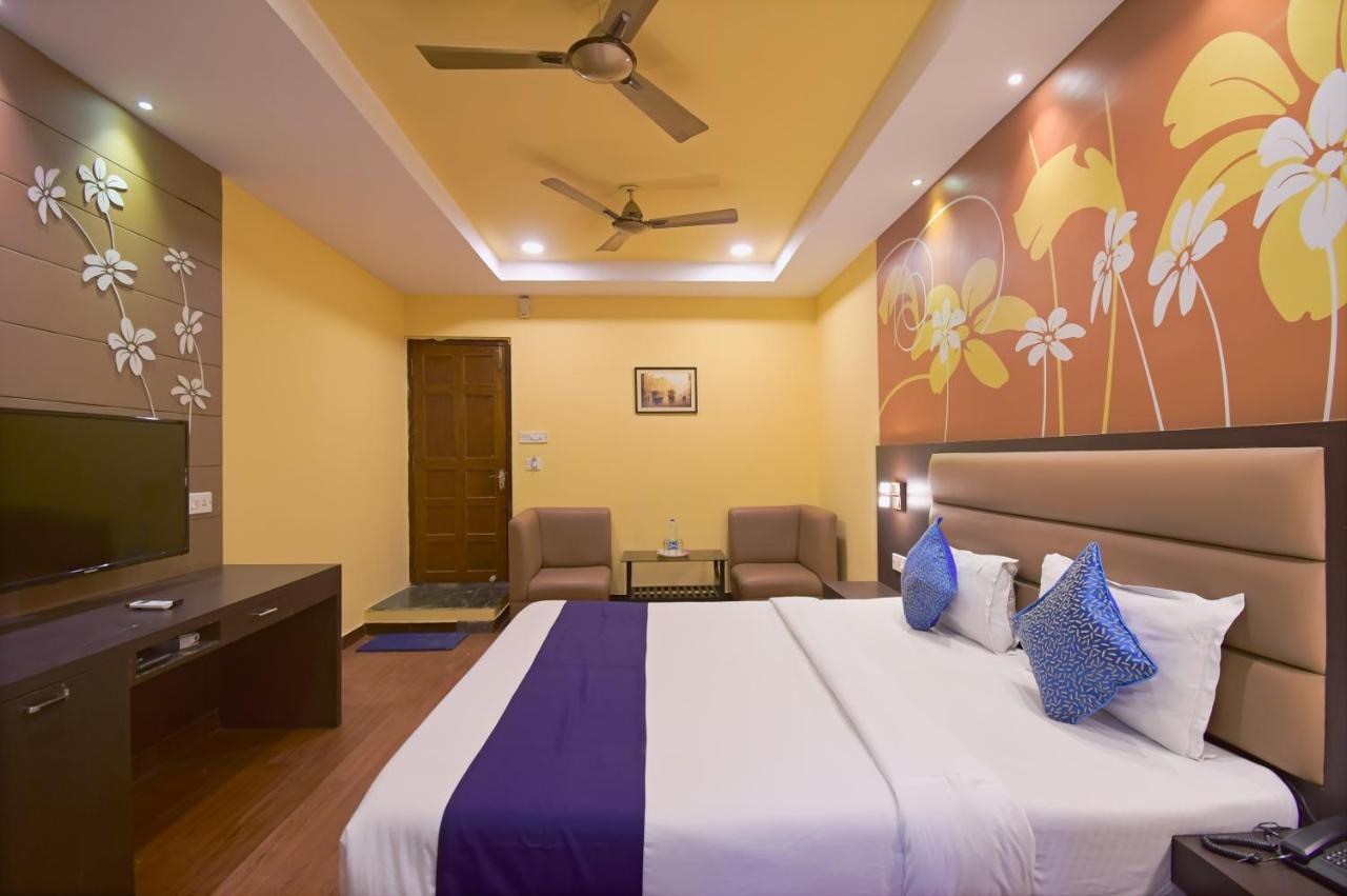Hotel Jingle Inn Calcutta Extérieur photo
