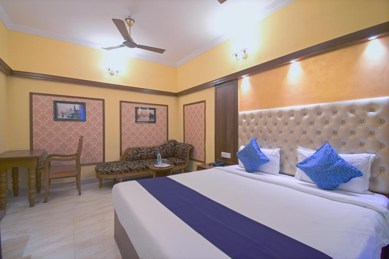 Hotel Jingle Inn Calcutta Extérieur photo