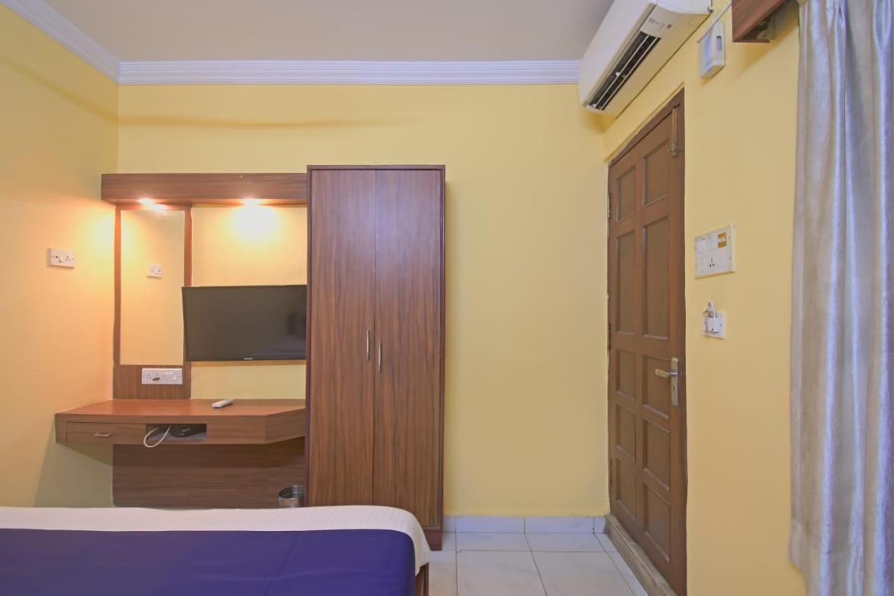 Hotel Jingle Inn Calcutta Extérieur photo